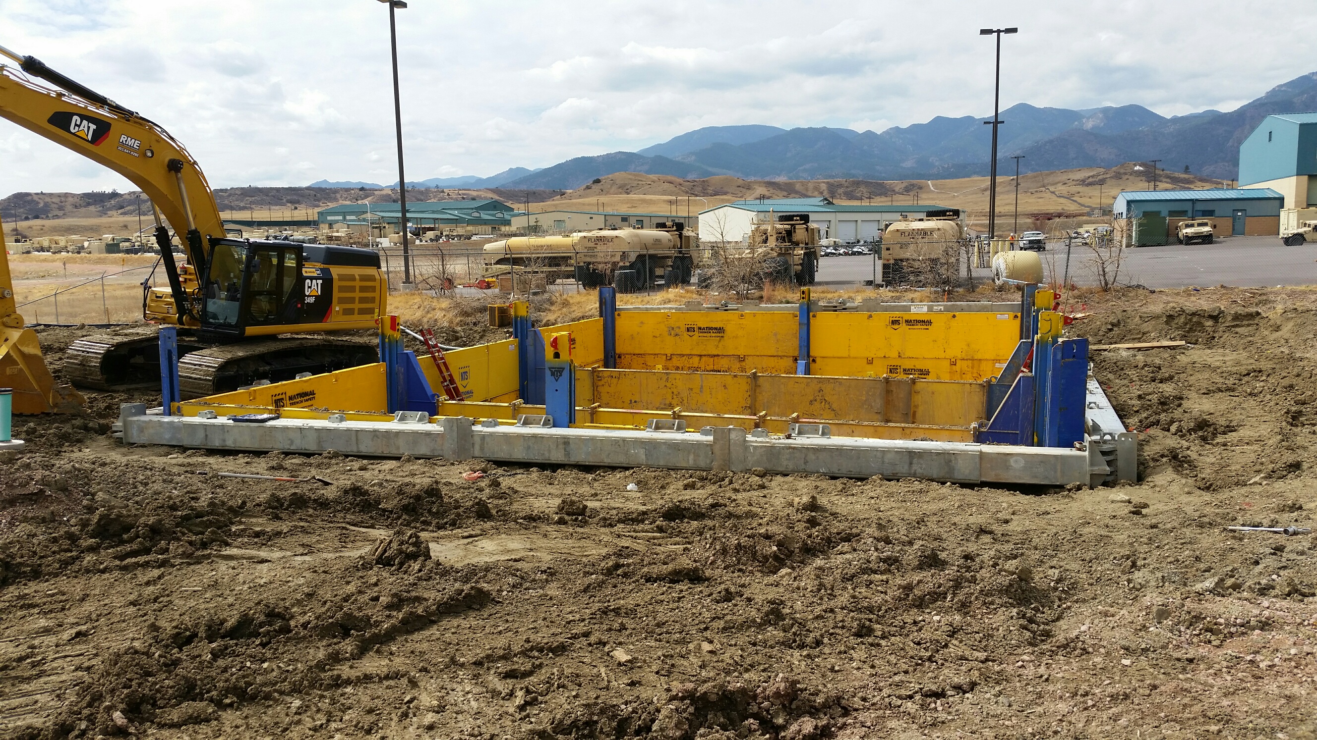 Hydraulic Excavation Brace Used As Tie Back Support for Slide Rail