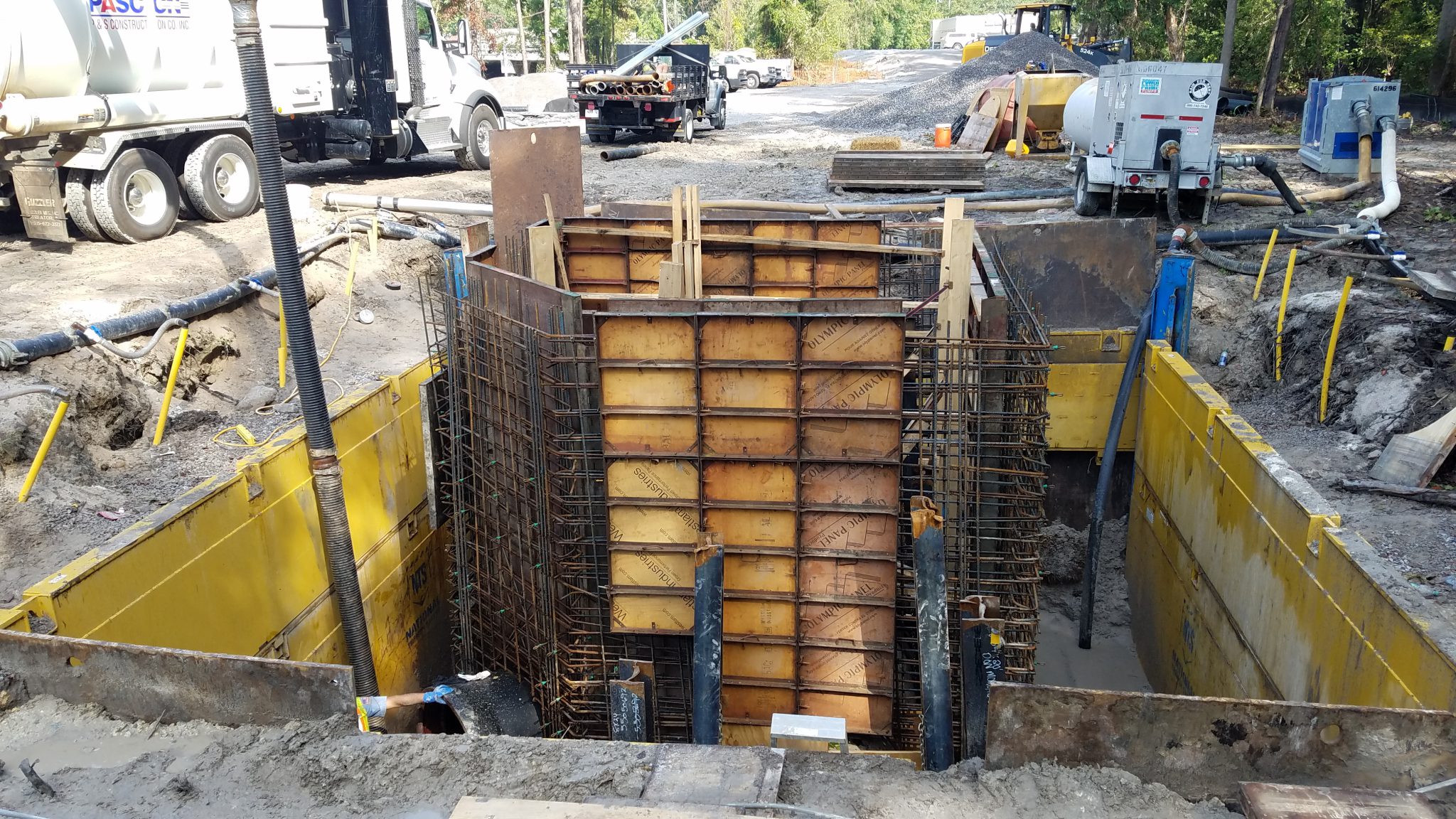 Slide Rail System Provides Shoring For Sewer Infrastructure Upgrade
