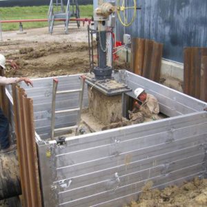 Onsite NTS aluminum trench shield installation